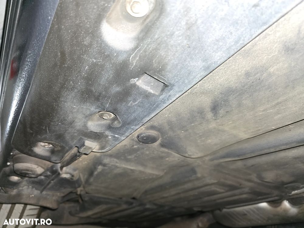 Mercedes-Benz E - 28