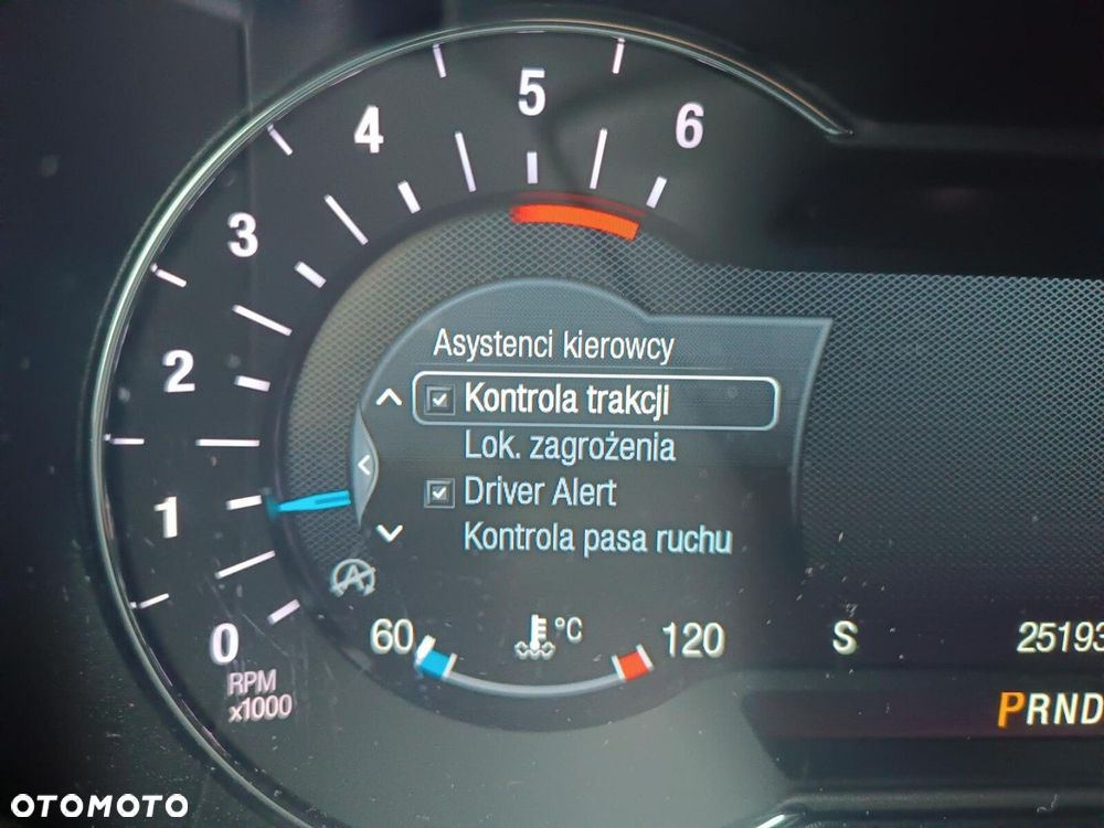 Ford Mondeo 2.0 EcoBlue Titanium - 16