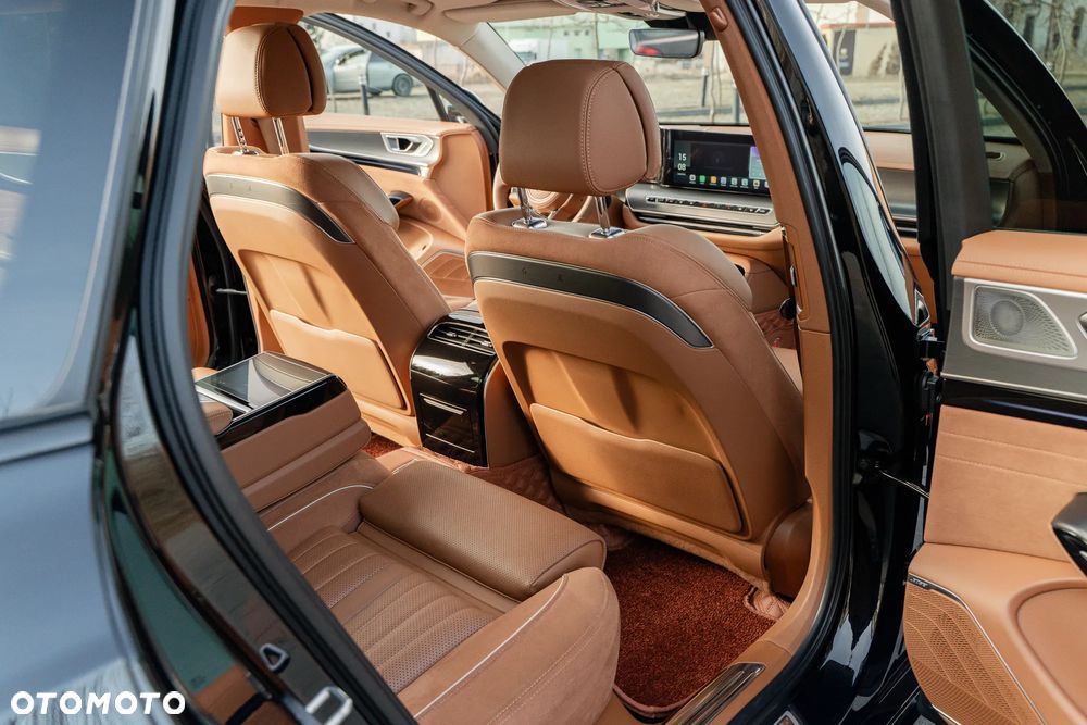 Hongqi H9 - 14