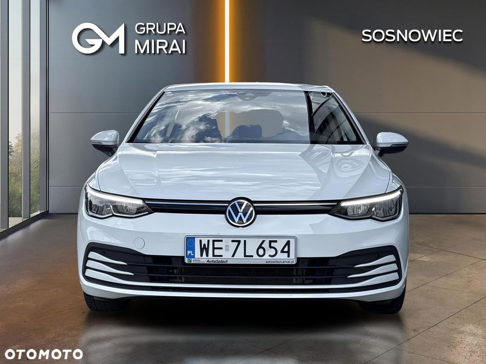Volkswagen Golf - 8