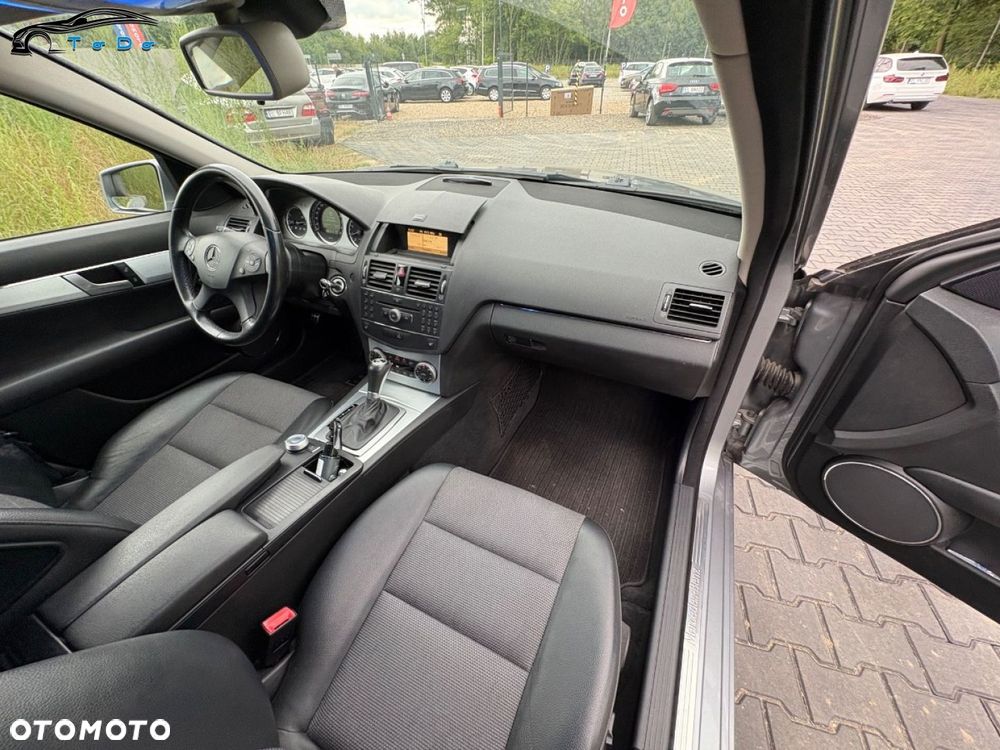 Mercedes-Benz Klasa C 180 Kompressor Automatik BlueEFFICIENCY Avantgarde - 29