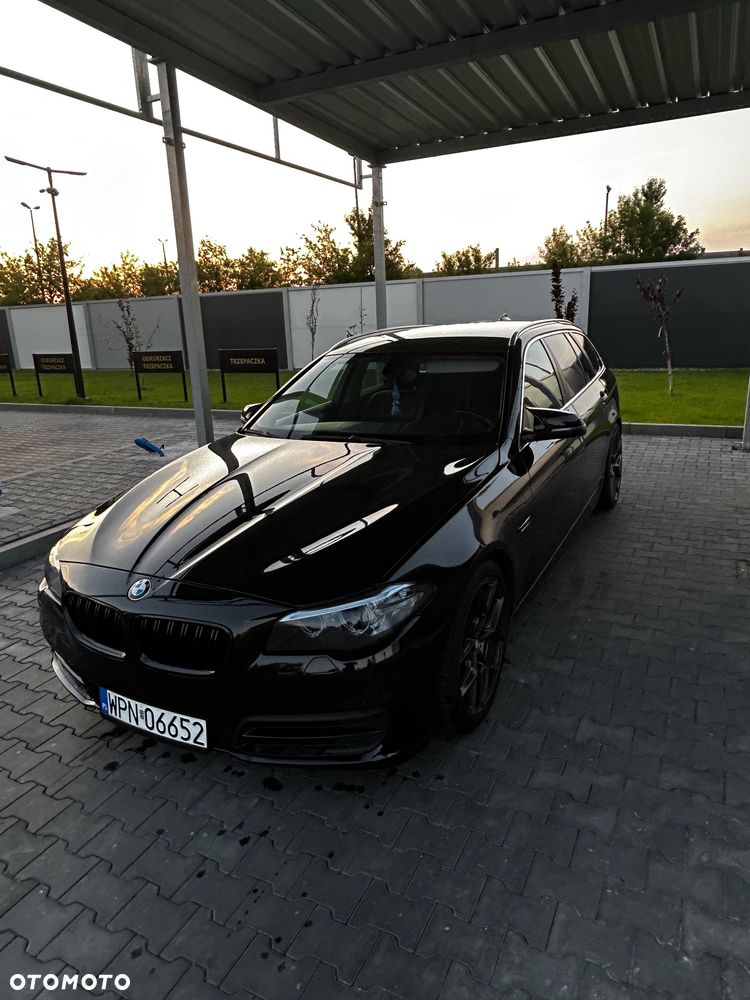 BMW Seria 5 520d xDrive - 7