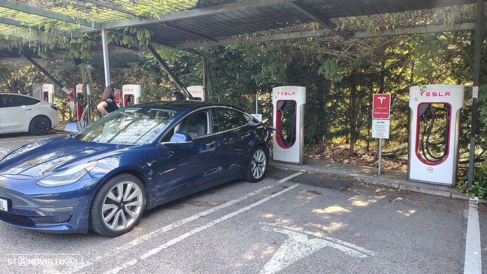 Tesla Model 3 Long-Range Dual Motor AWD - 2