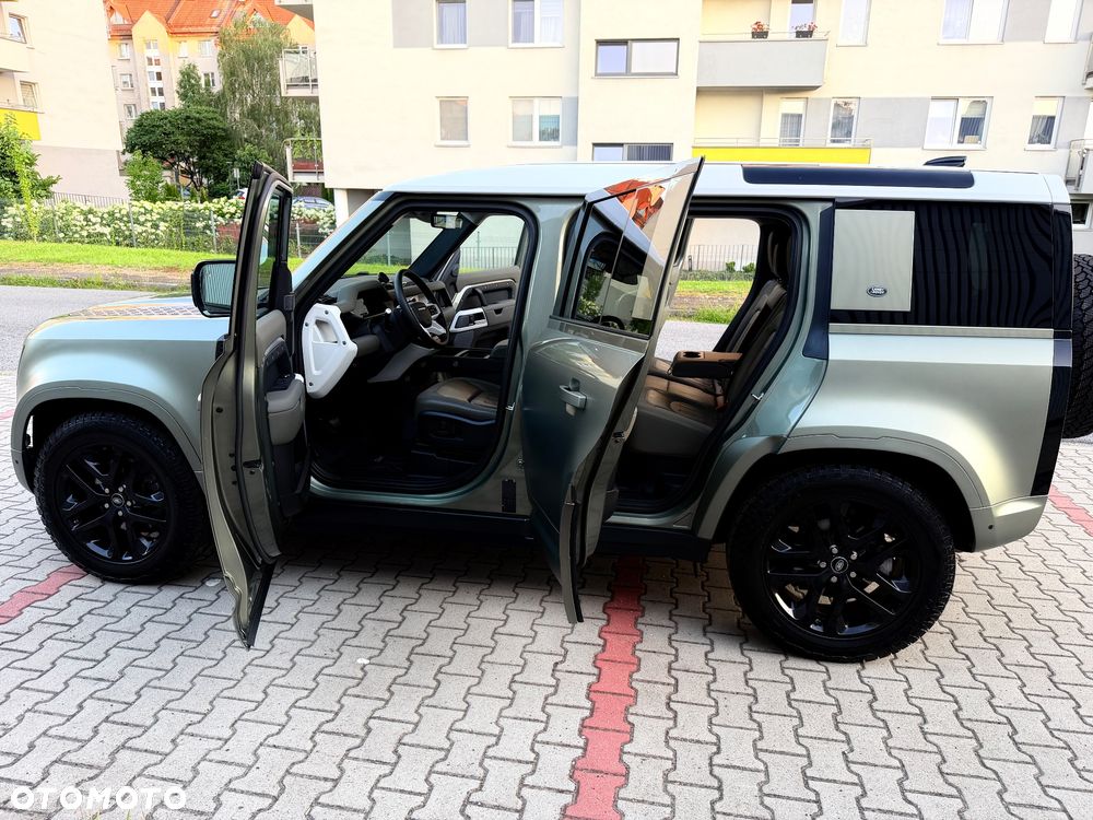 Land Rover Defender 110 D200 SE - 16