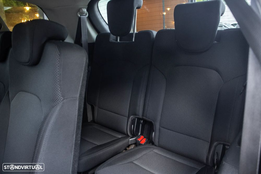 Kia Carens 1.7 CRDi ISG TX - 28