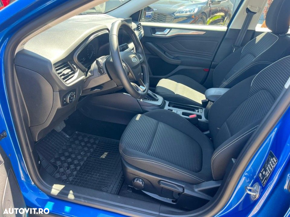 Ford Focus - 13