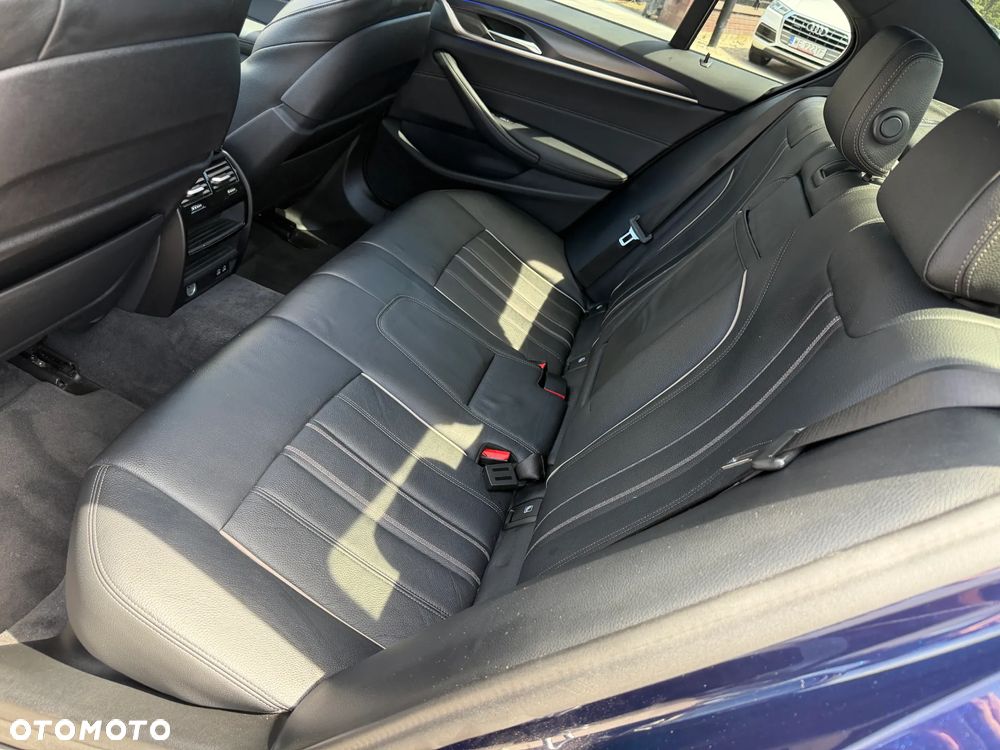 BMW Seria 5 520d xDrive MHEV M Sport sport - 32