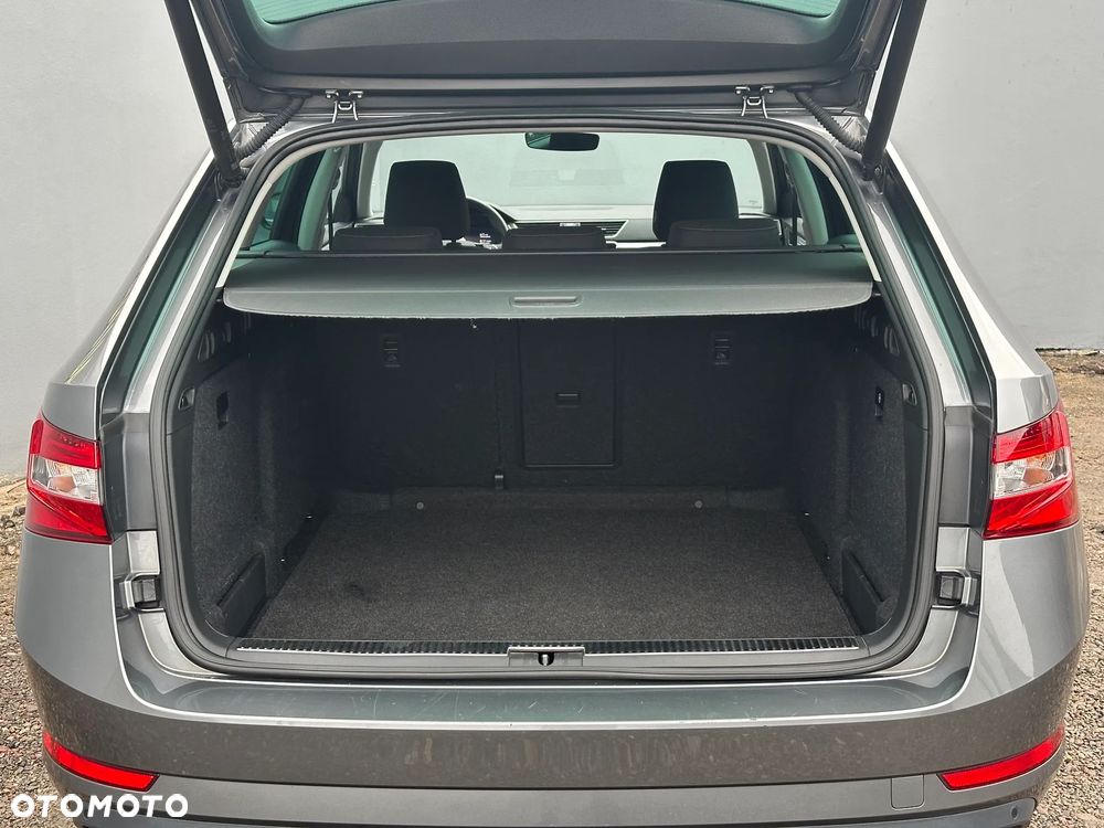 Skoda Superb 2.0 TSI Ambition DSG - 30