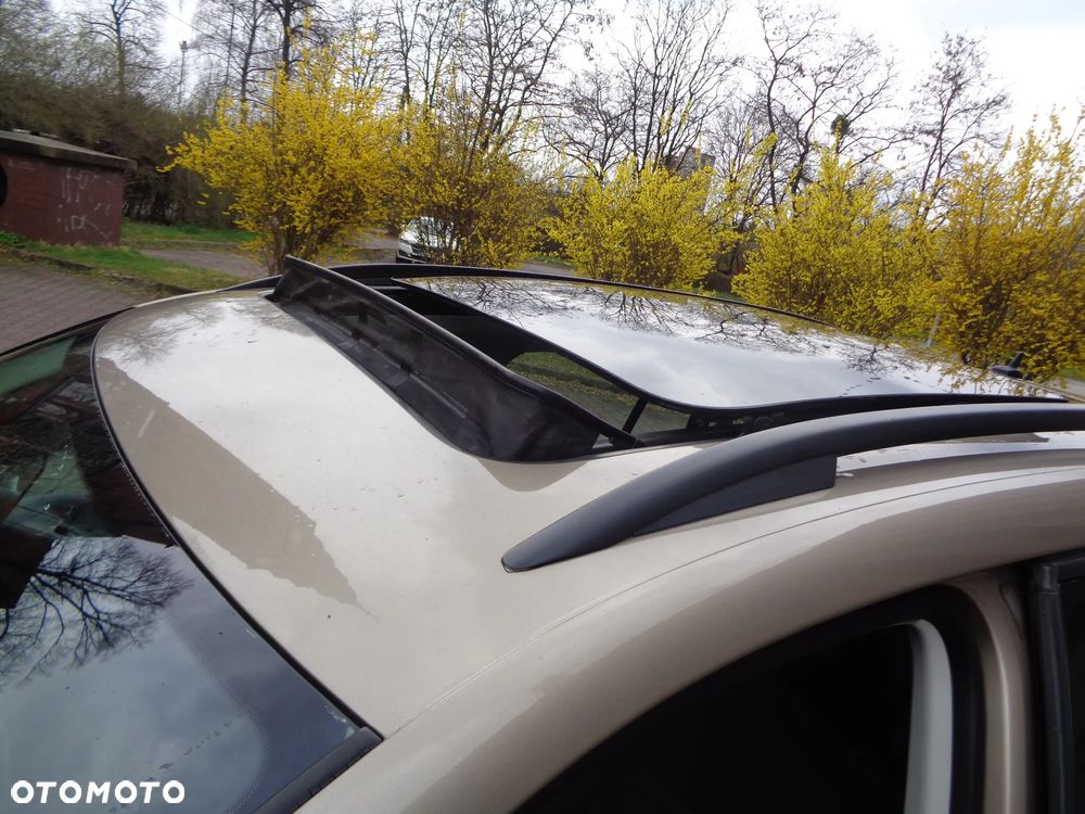 Volkswagen Tiguan 2.0 TDI DPF BlueMotion Technology Cup Sport & Style - 18