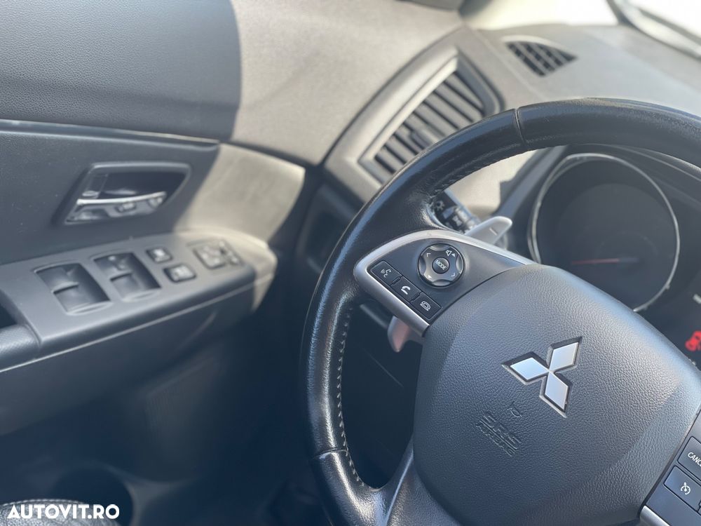 Mitsubishi ASX - 14