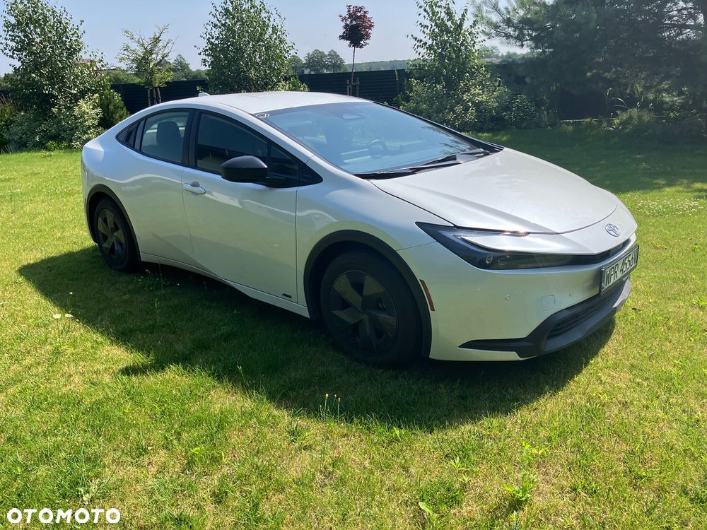 Toyota Prius Hybrid Executive - 8
