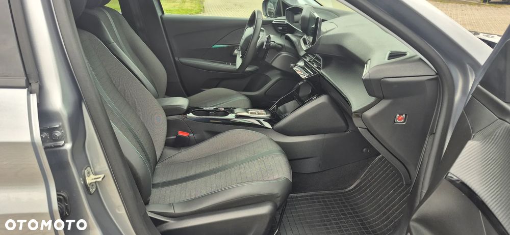 Peugeot 208 1.2 PureTech Allure Pack S&S EAT8 - 18