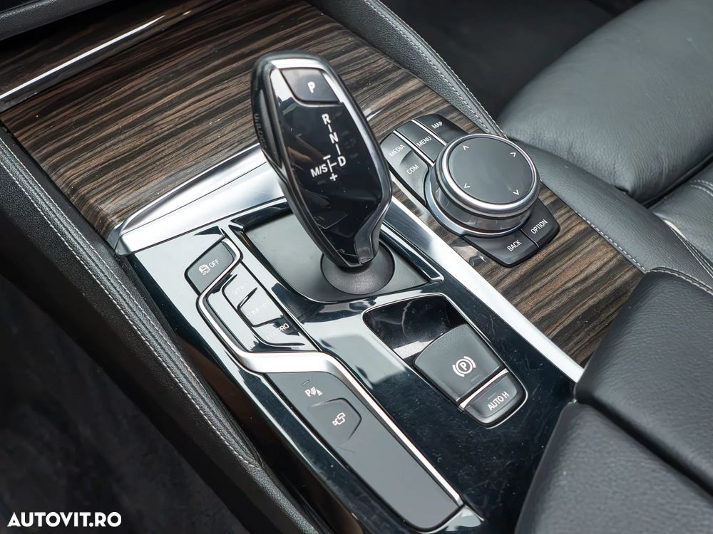 BMW Seria 5 520d xDrive Aut. Luxury Line - 31