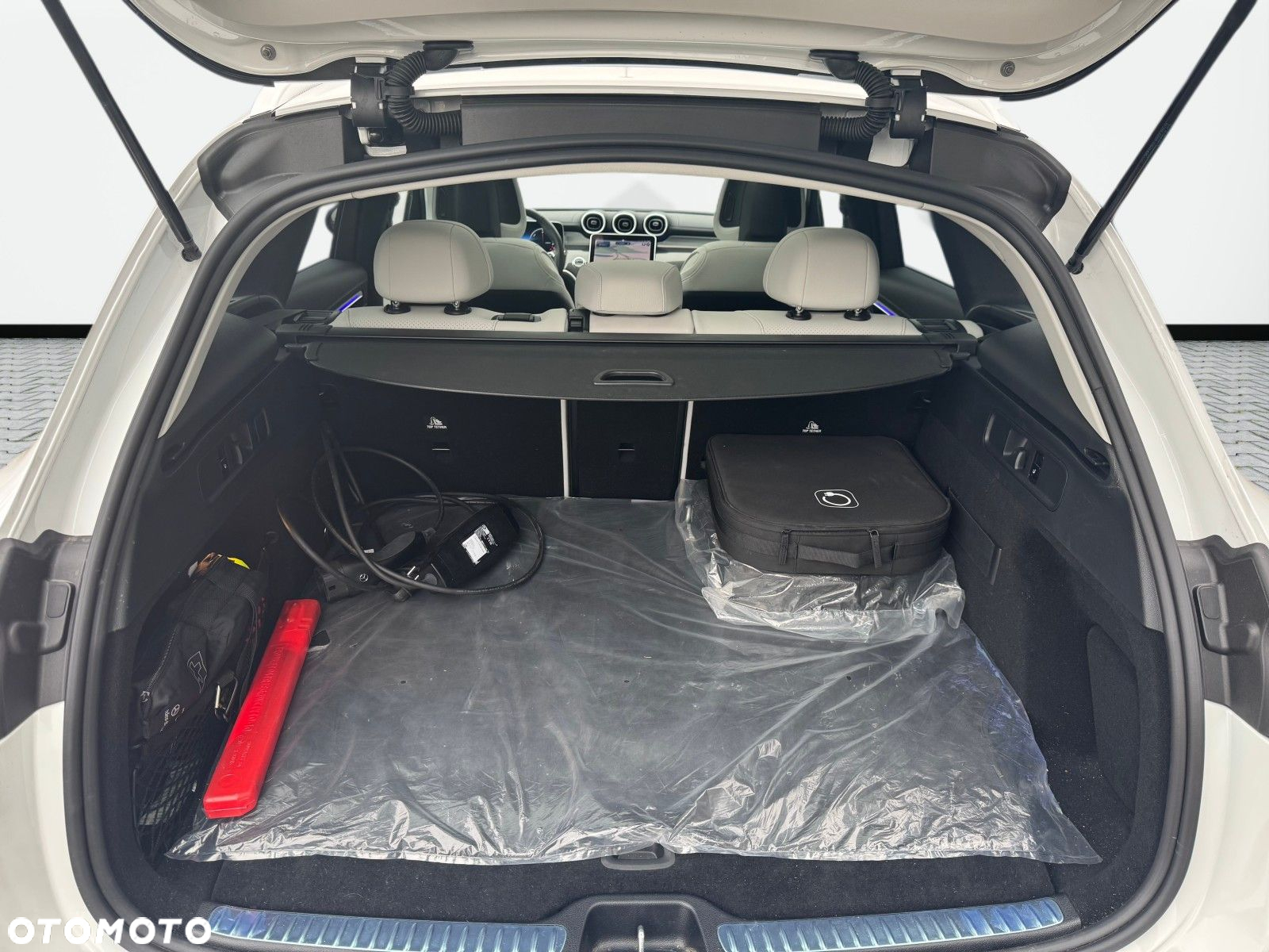Mercedes-Benz GLC - 16