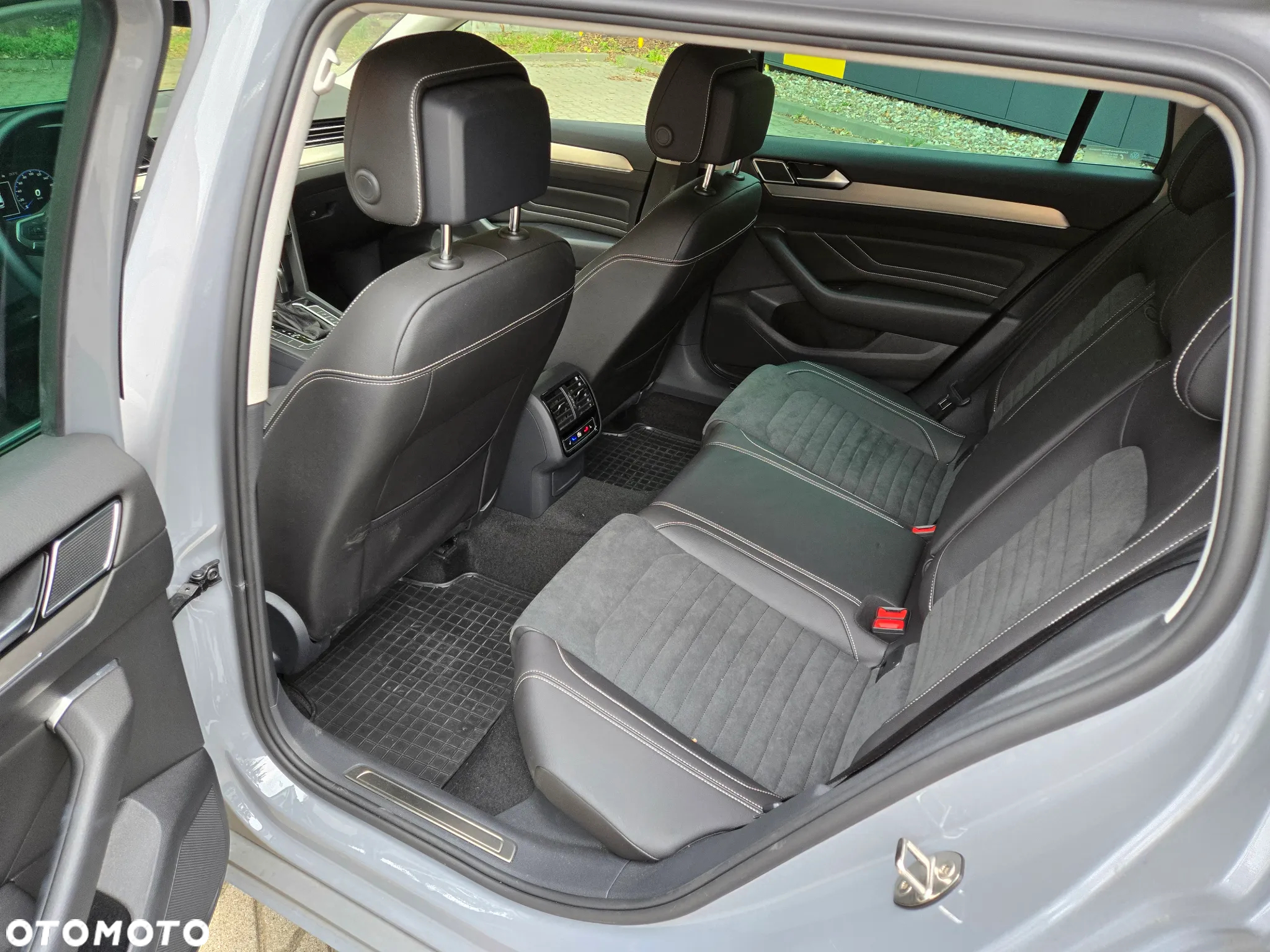 Volkswagen Passat 2.0 TDI 4Mot Elegance DSG - 19
