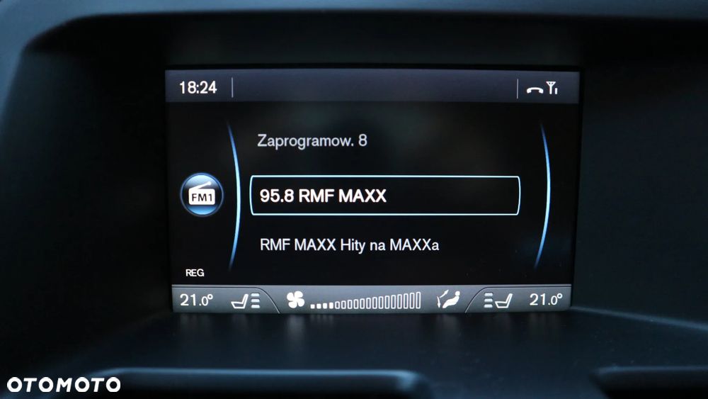 Volvo XC 60 D5 AWD Momentum - 19
