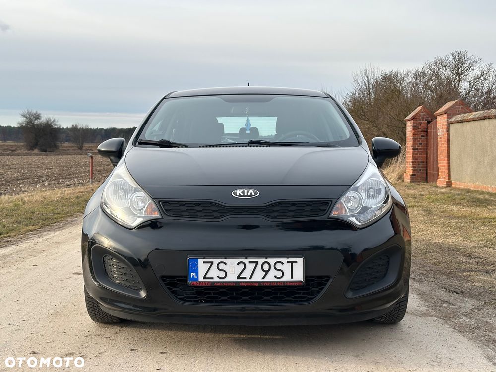 Kia Rio - 4