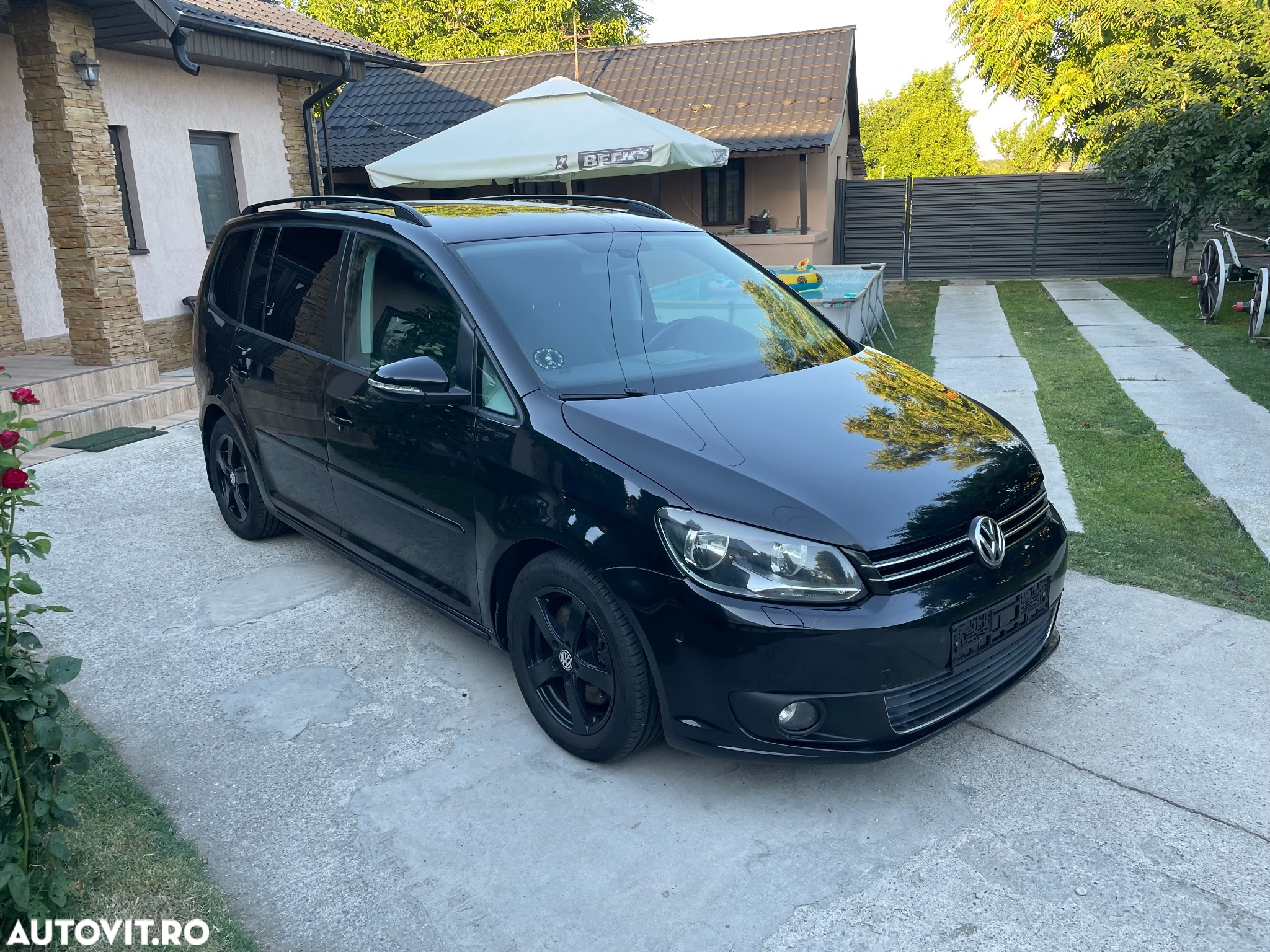 Volkswagen Touran - 2