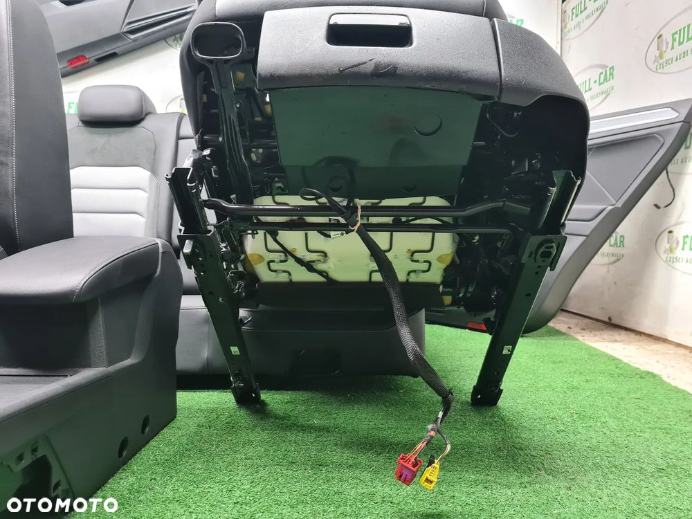 VW TIGUAN ALLSPACE R-LINE FOTELE GRZANE  FOTEL KANAPA BOCZEK DRZWI - 14