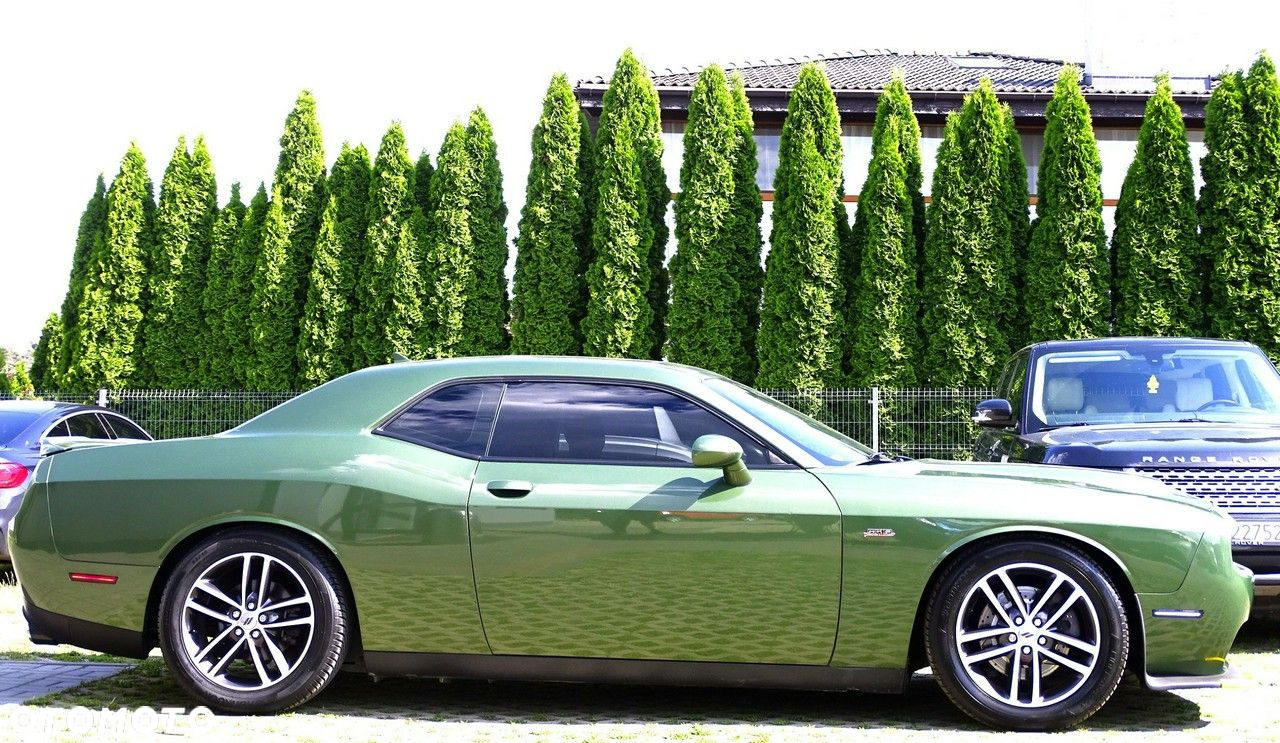 Dodge Challenger - 3