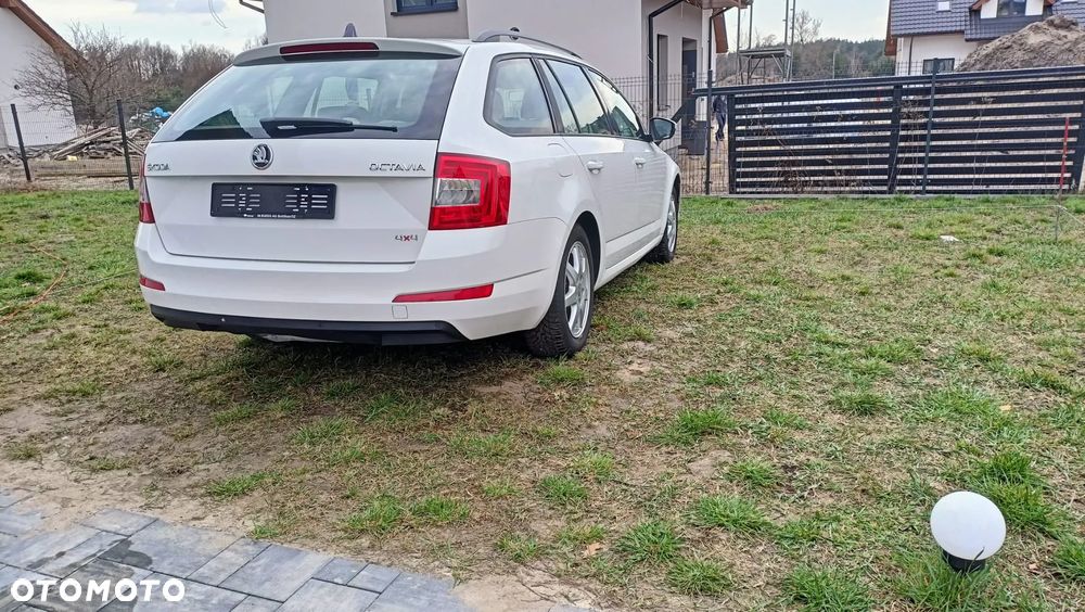 Skoda Octavia 1.6 TDI 4x4 Ambition - 4