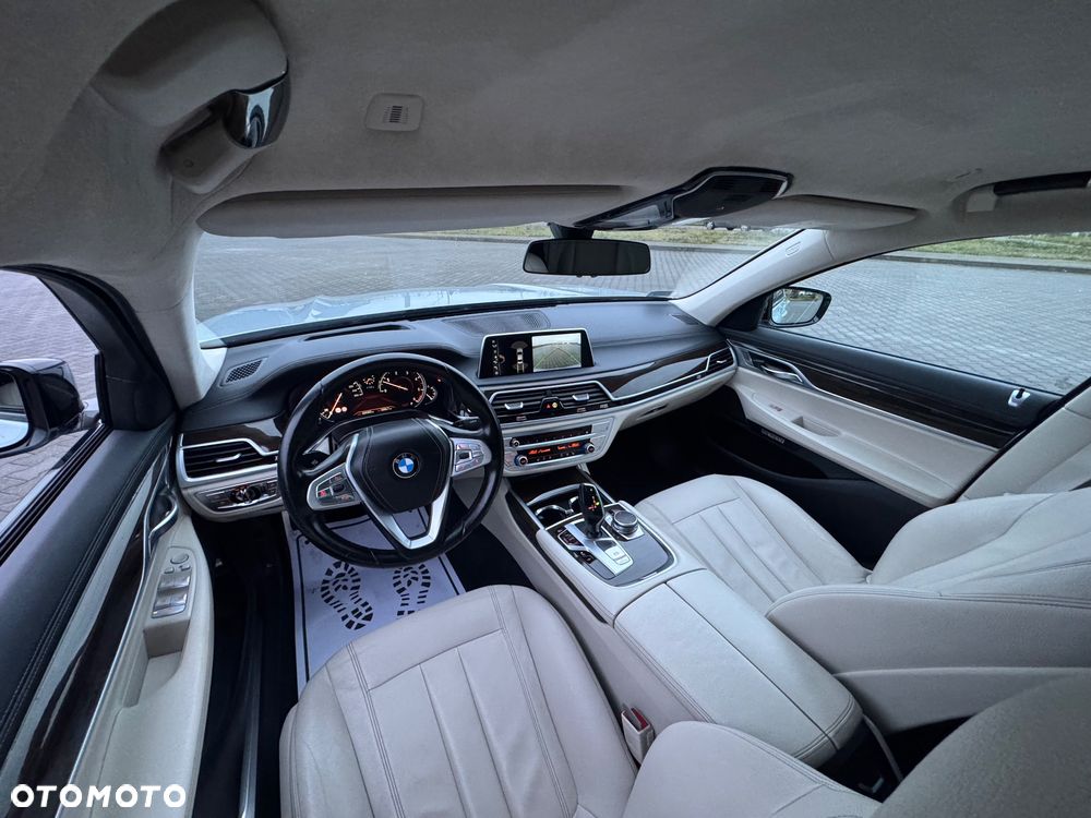 BMW Seria 7 730d xDrive - 17