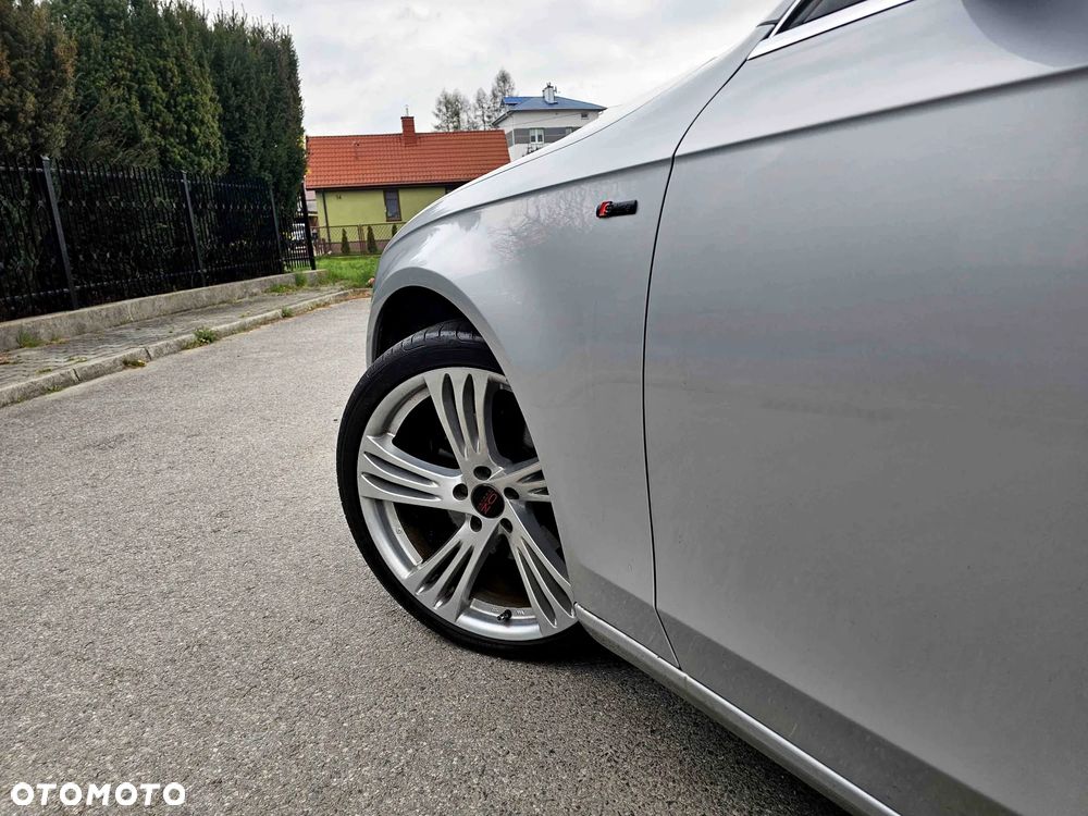 Audi A4 Avant 2.0 TDI Quattro Sport S tronic - 17