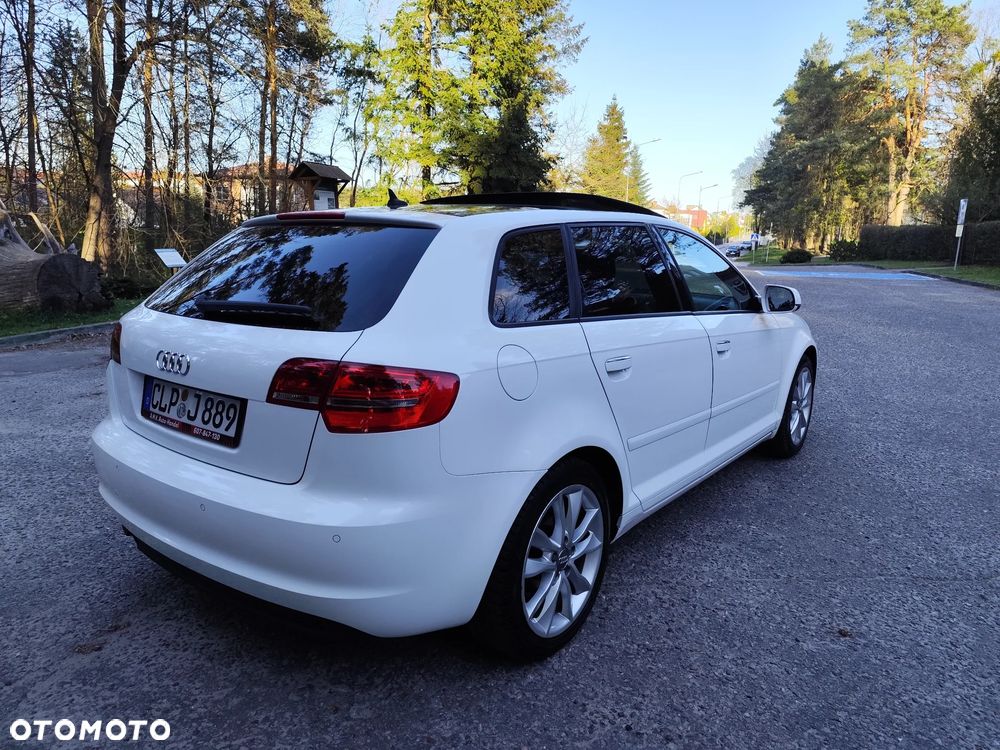 Audi A3 Sportback 2.0 TDI DPF S tronic Ambiente - 9