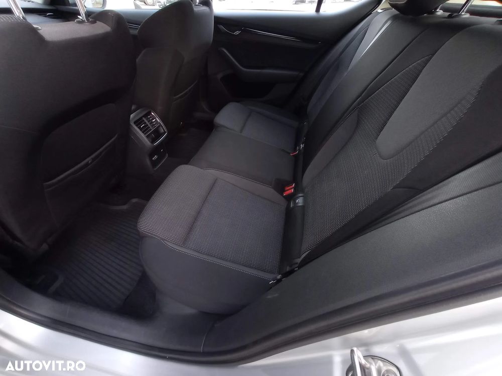 Skoda Octavia 2.0 TDI Ambition - 19