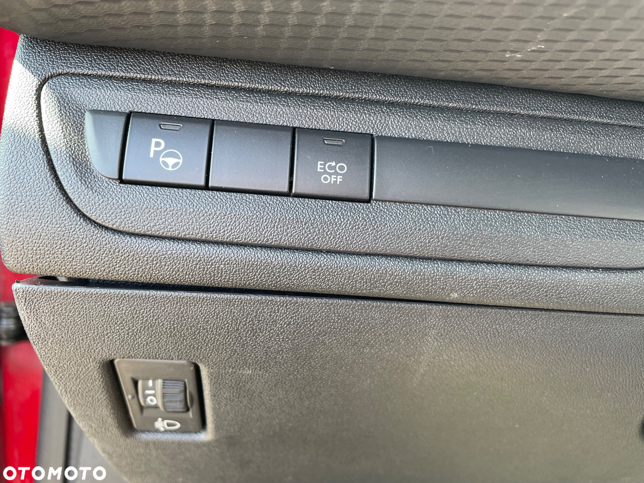 Peugeot 2008 PureTech 110 Stop&Start EAT6 GT-Line Edition - 24