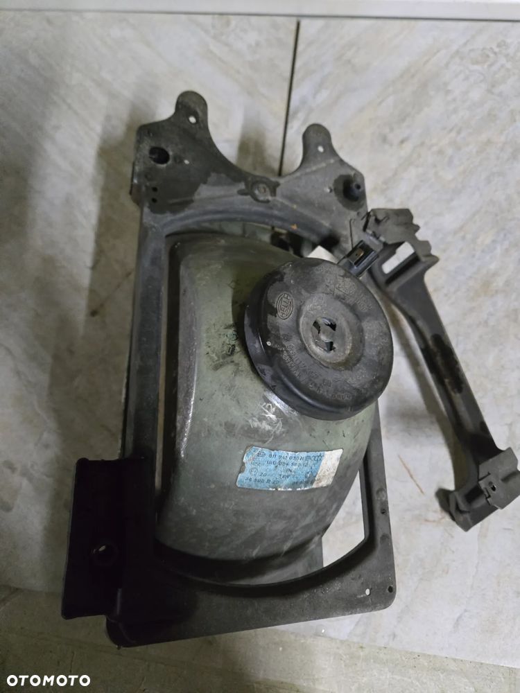 AUDI 80 B2 LAMPA PRAWA EU - 3