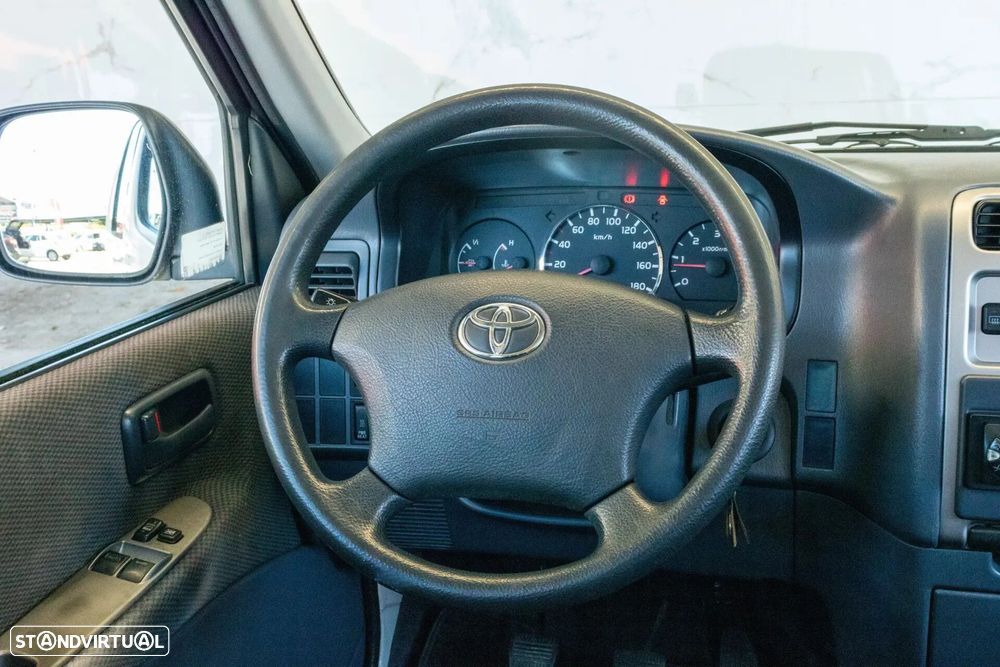 Toyota HiAce 2.5 D-4D Service 2.8T - 11