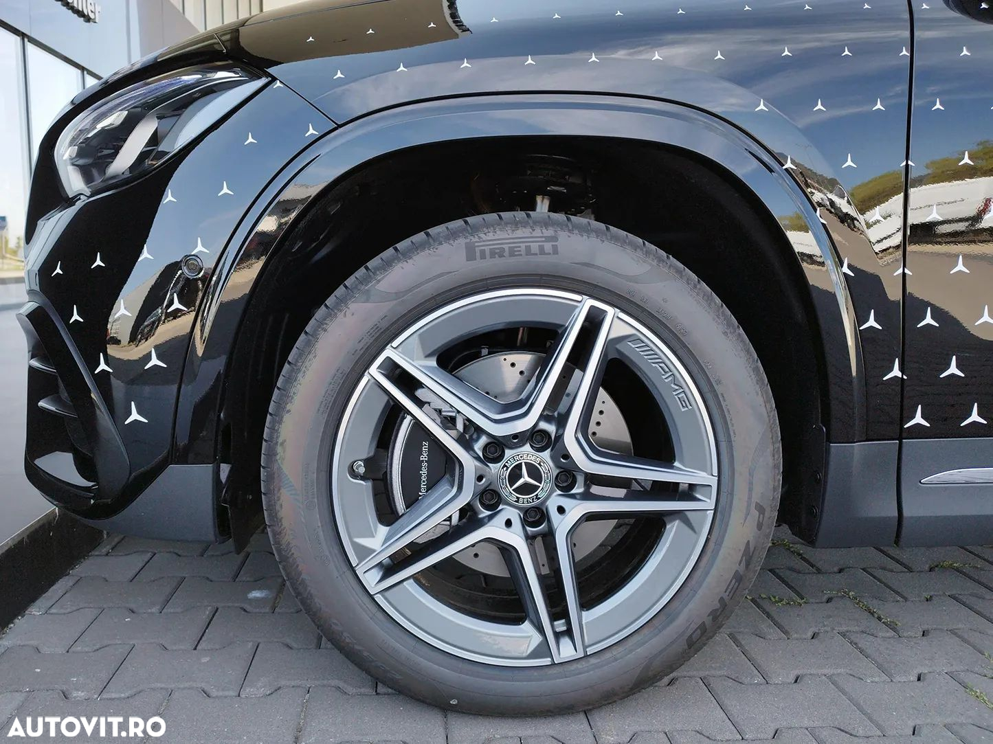 Mercedes-Benz GLA - 16