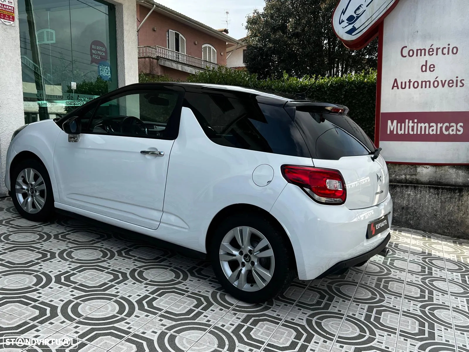 Citroën DS3 1.6 e-HDi So Chic - 24