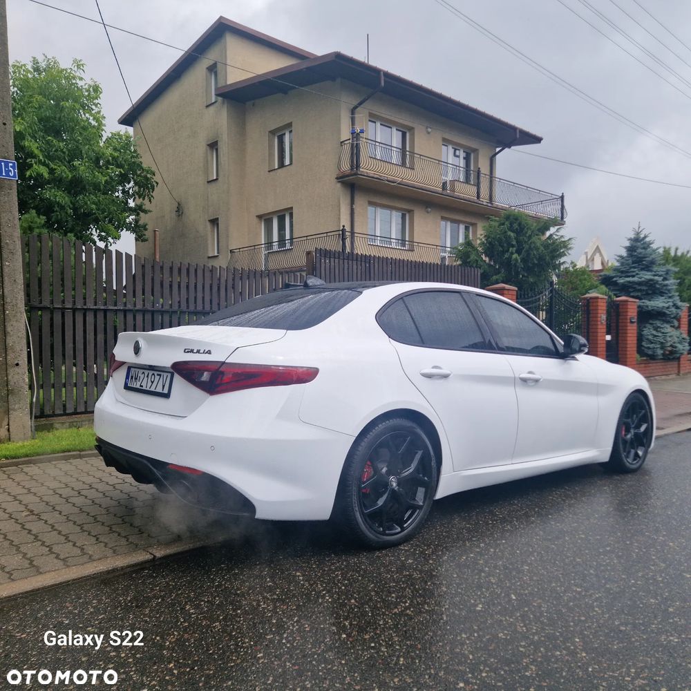 Alfa Romeo Giulia - 4