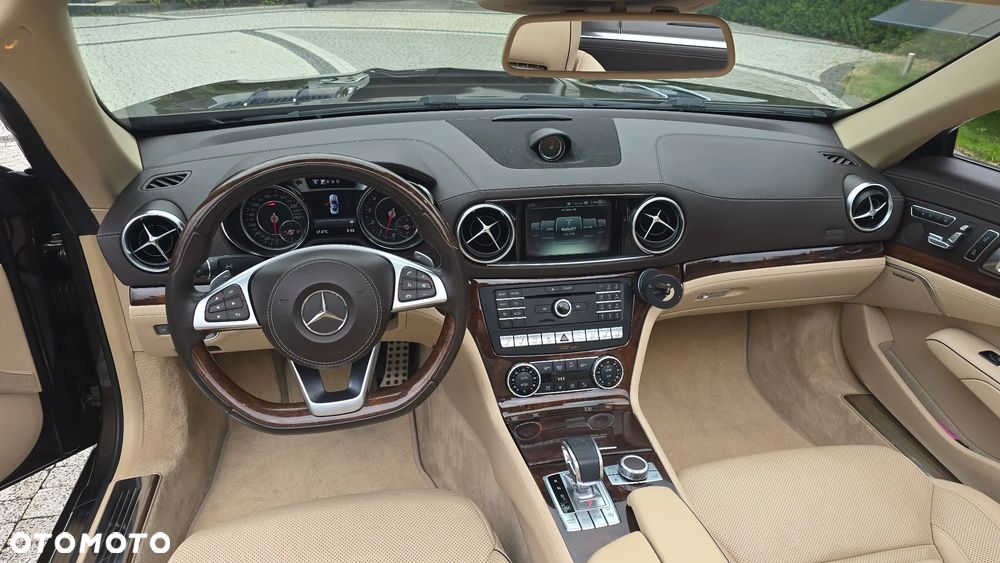 Mercedes-Benz SL - 14