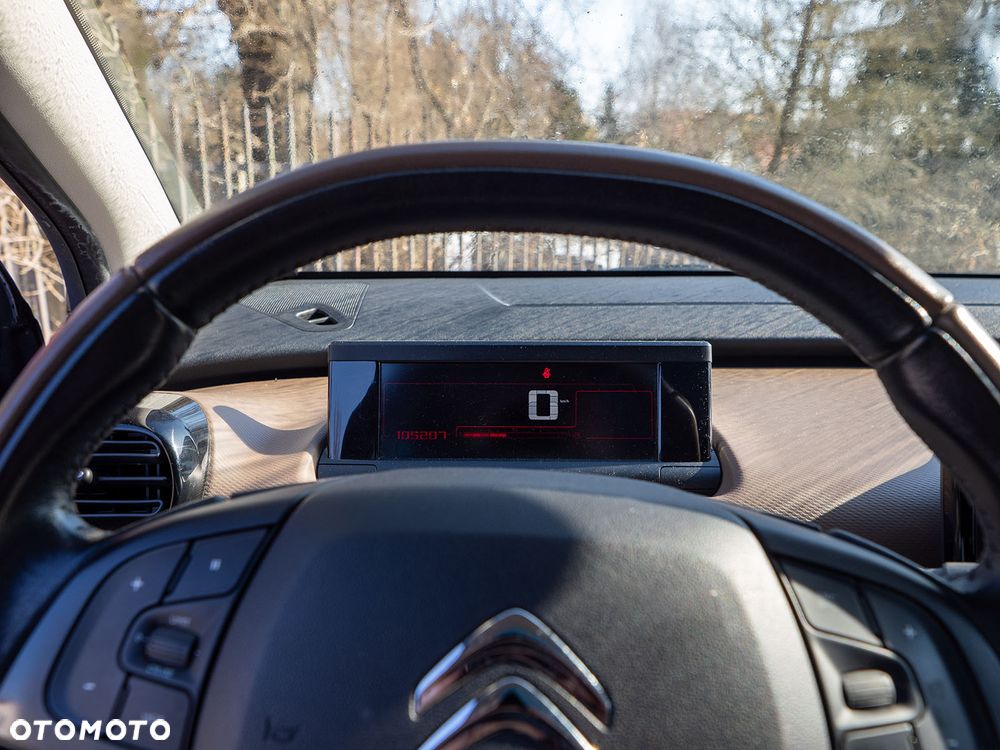 Citroën C4 Cactus 1.2 PureTech Shine S&S - 8