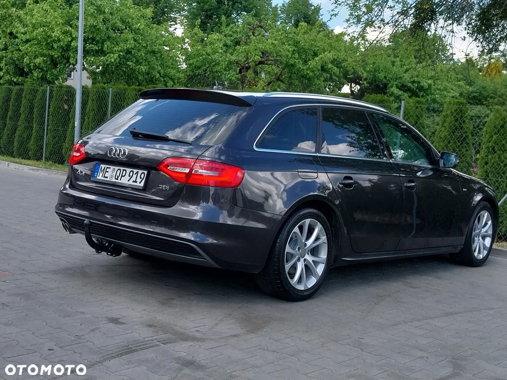 Audi A4 Avant 2.0 TDI DPF S line Sportpaket - 8