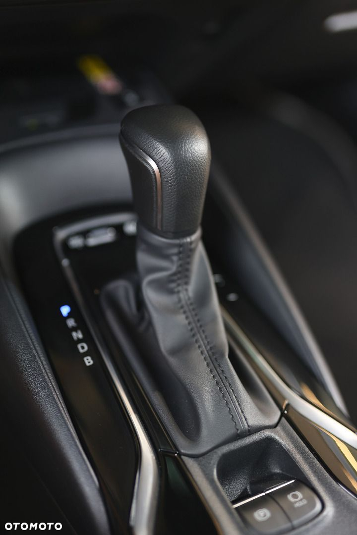 Toyota Corolla - 12