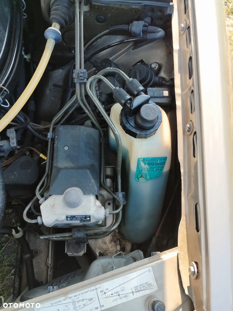 Mercedes-Benz W124 (1984-1993) - 25