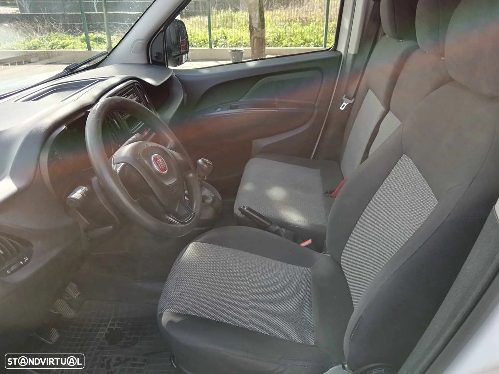 Fiat Doblo 1.6 MTJ MAXI 3 LUGARES - 6