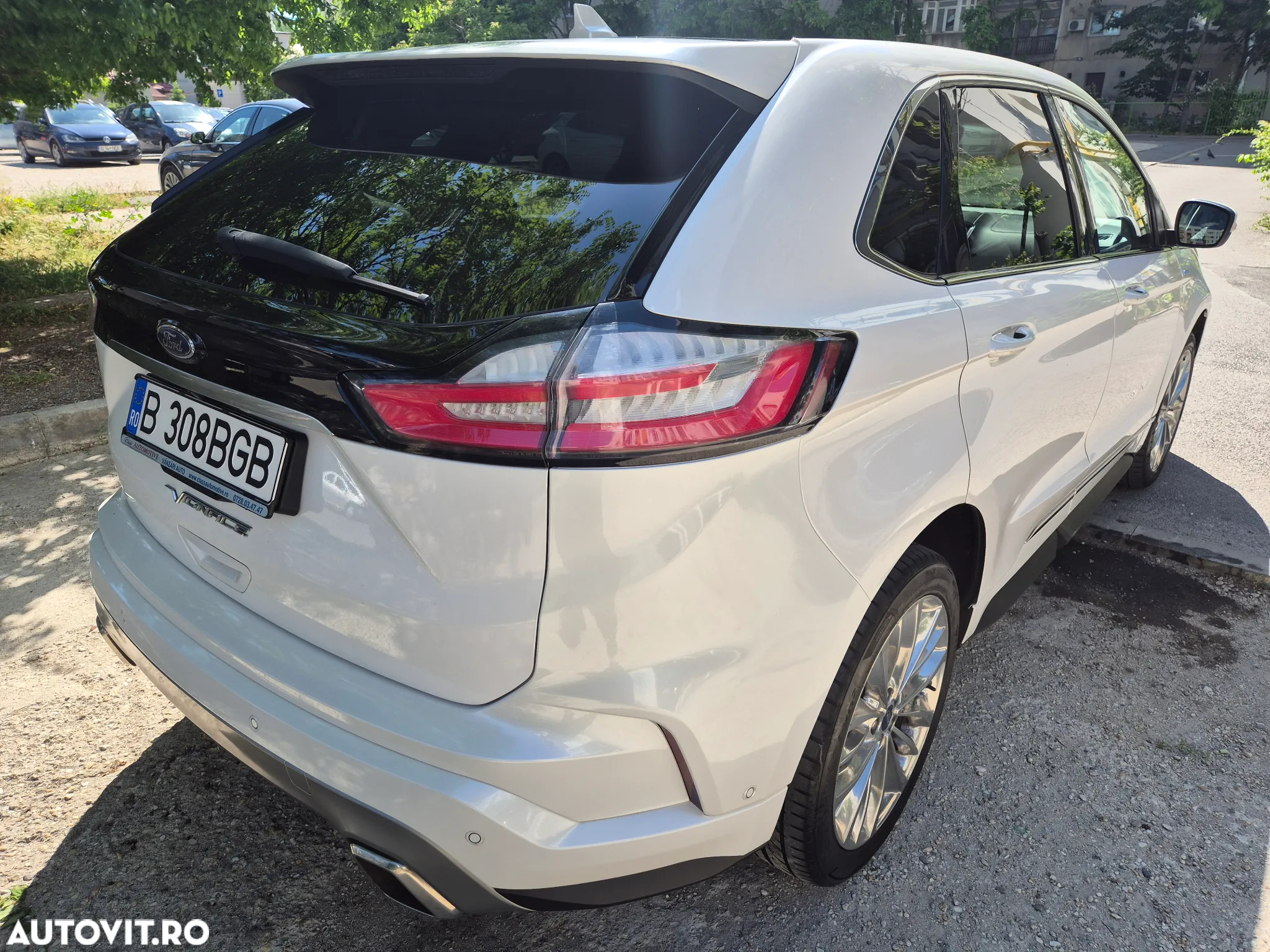 Ford Edge 2.0 Panther A8 AWD Vignale - 4