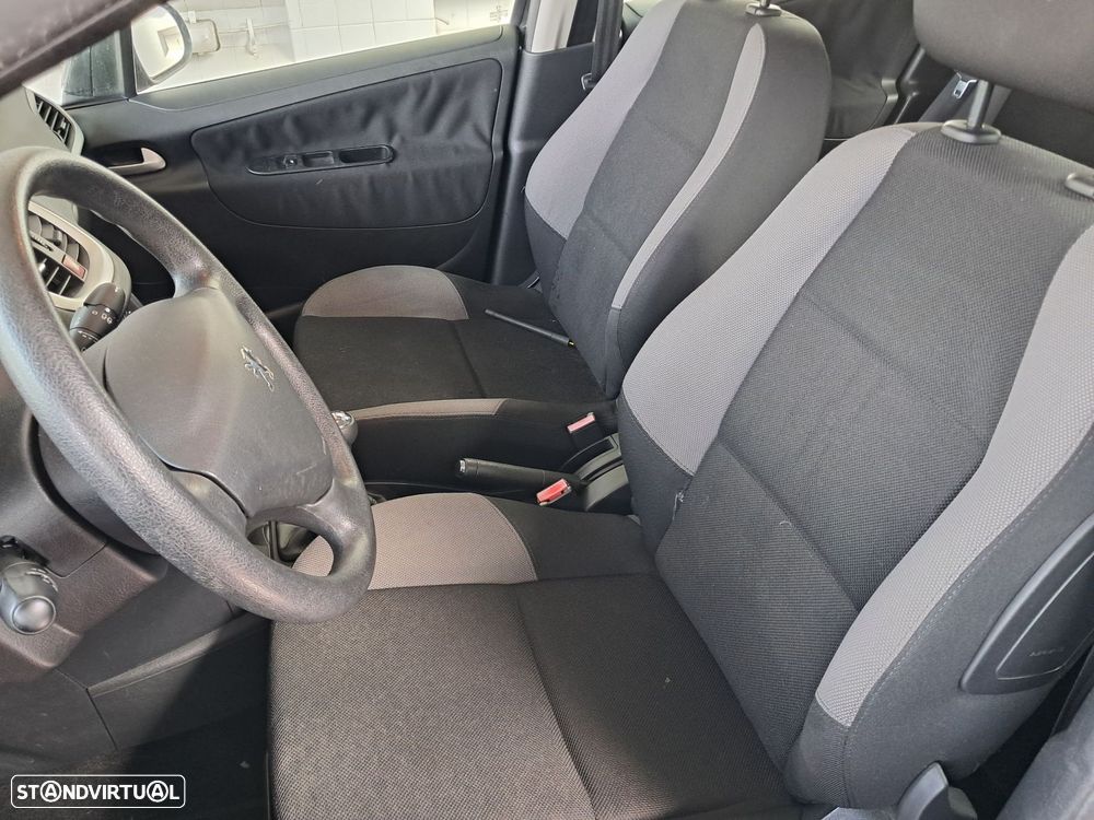 Peugeot 207 1.4 16V Trendy - 7