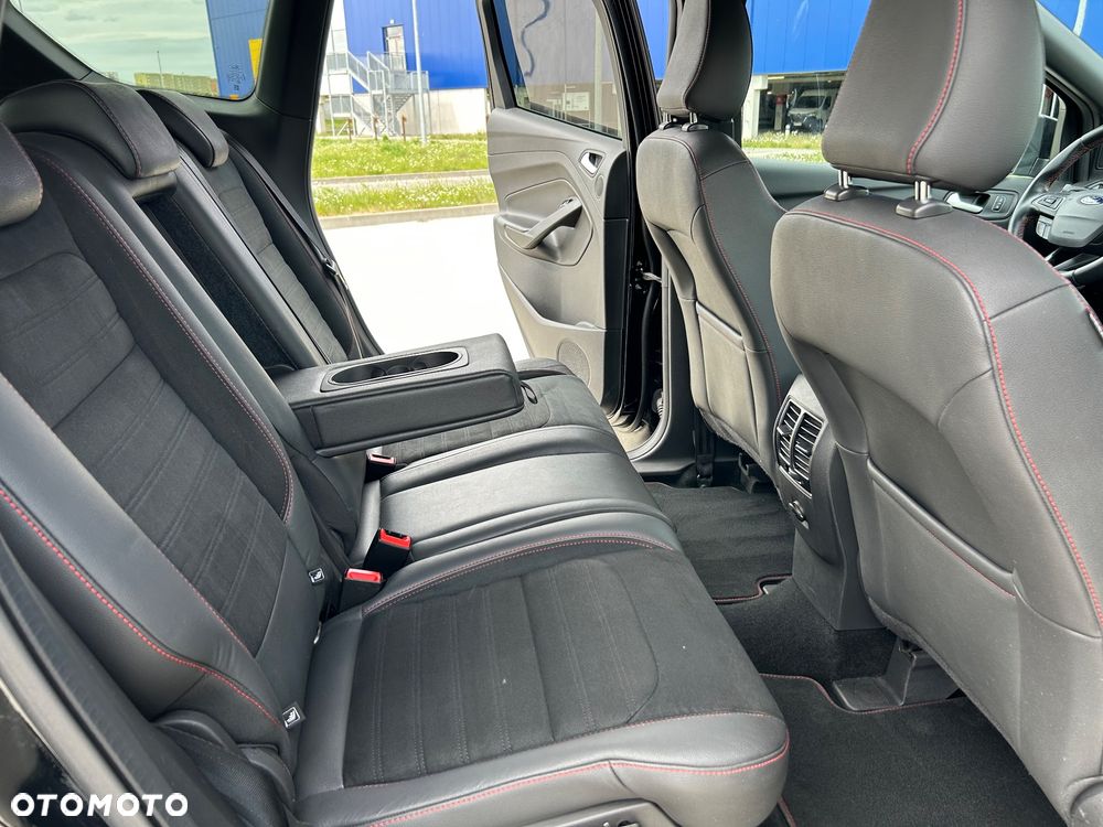 Ford Kuga 1.5 EcoBoost 2x4 ST-Line - 24