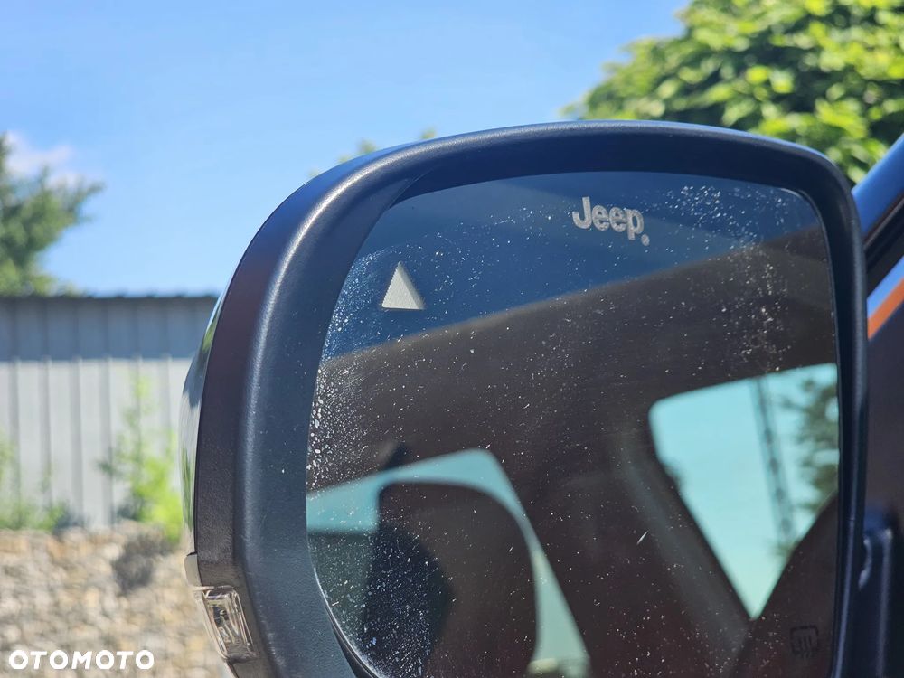 Jeep Compass - 25