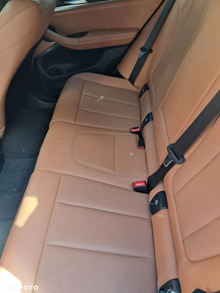 BMW X3 xDrive20i - 8