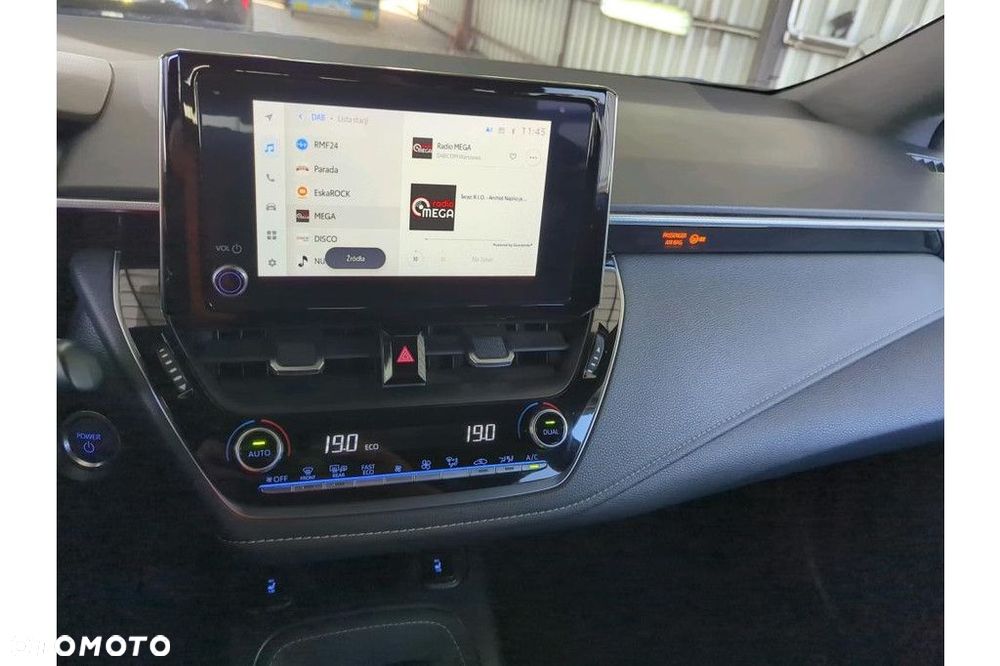 Toyota Corolla - 10