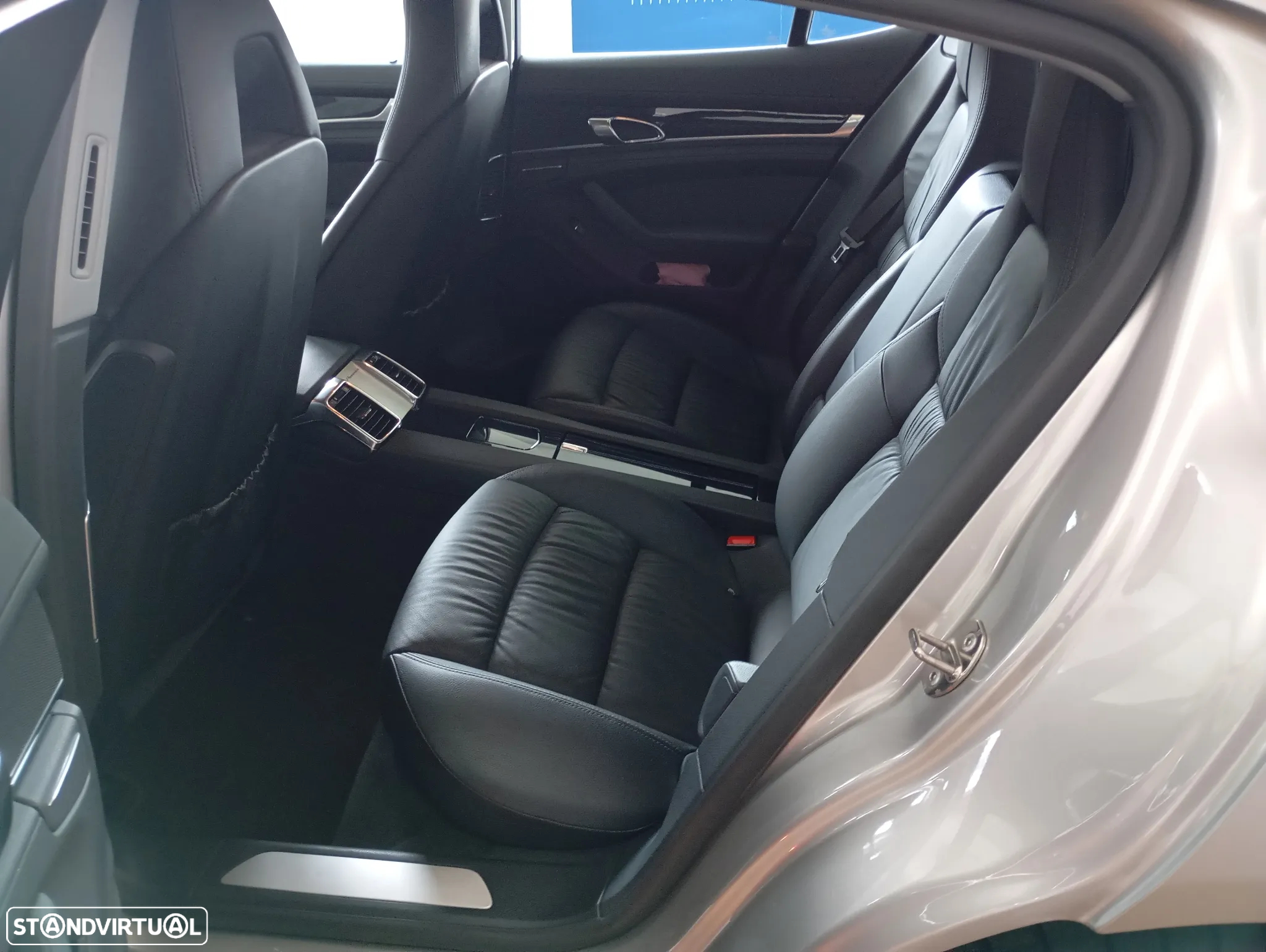 Porsche Panamera S PDK - 9