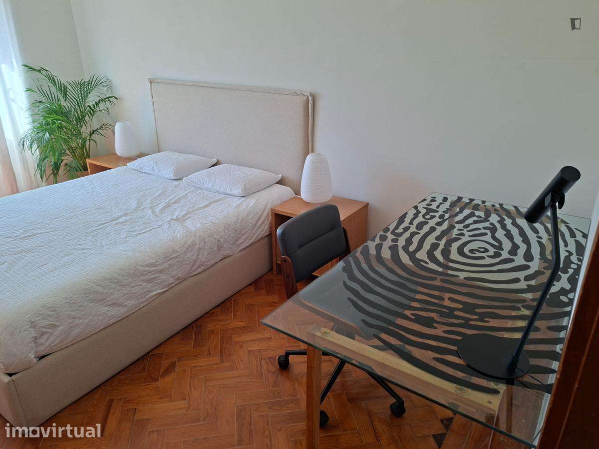 Quarto - localizado em Carcavelos Lisbon - Grande imagem: 2/20