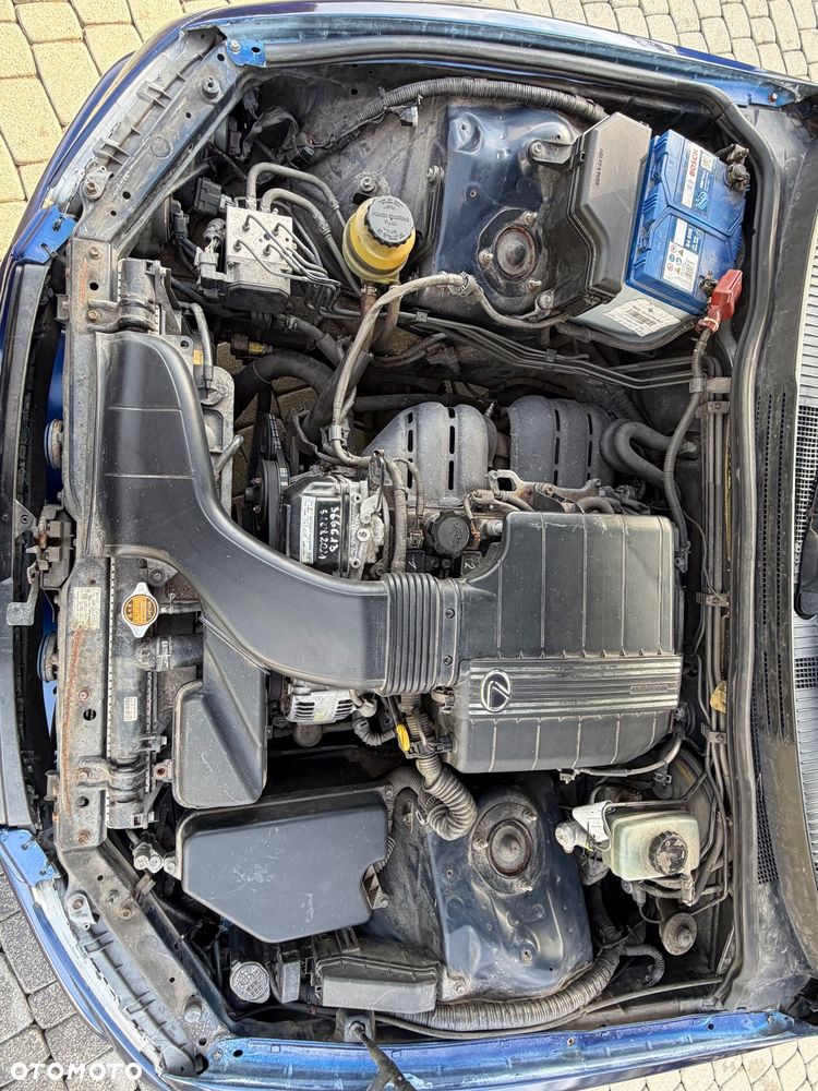 Lexus IS - 30